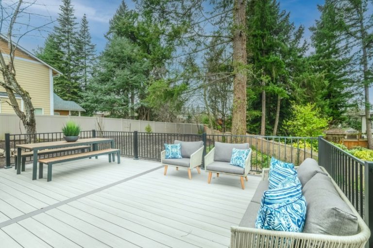 Will an Outdoor Rug Damage a Wood Deck? WoodCritique